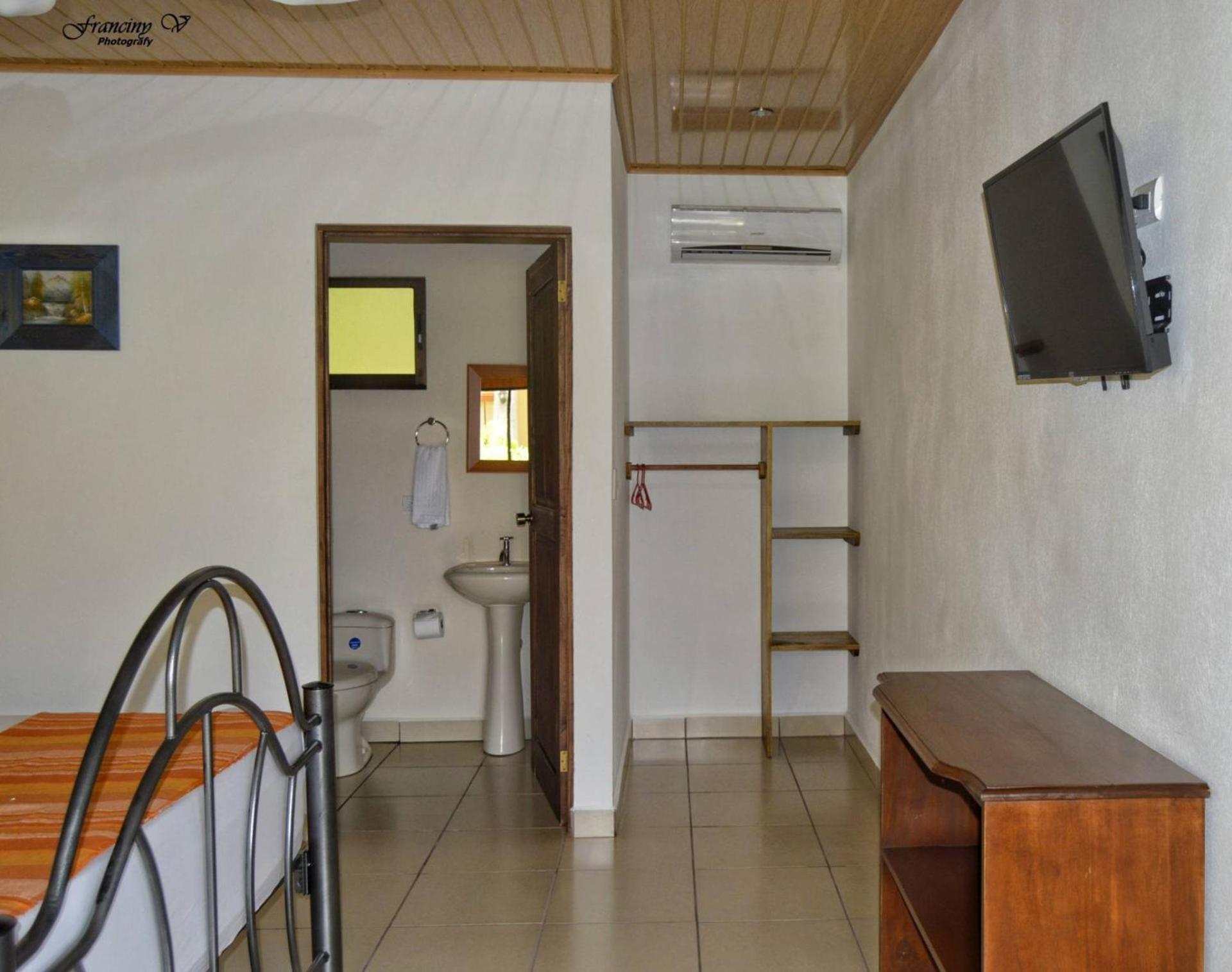 Hotel D'Lucia - Quebrada Ganado, Jaco, Costa Rica Экстерьер фото